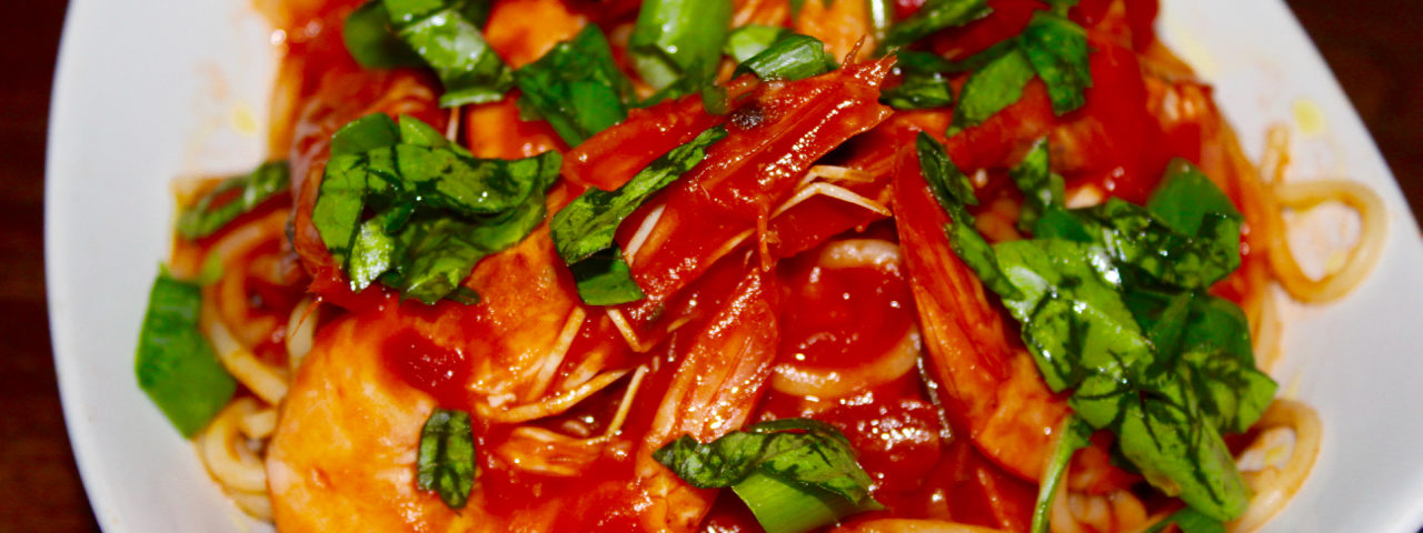 King Prawn Spaghetti with Tomato and Garlic Sauce